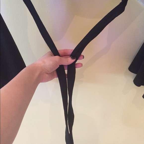 **SOLD**Wrap Top with Ties Around Waist - Picture 5 of 11